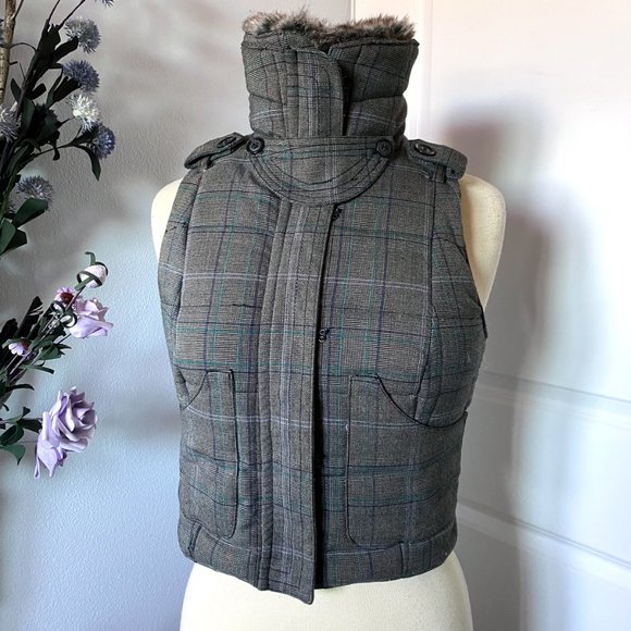 Guess Plaid Puffer Vest with Faux Fur Collar - S - Picture 3 of 6